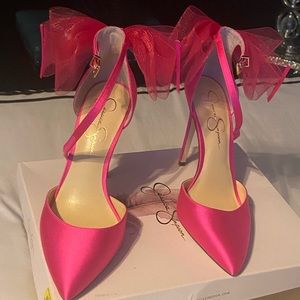 Jessica Simpson JS PHINDIES, Size 10, VALLEY PINK. Satin. Never worn (NWT).